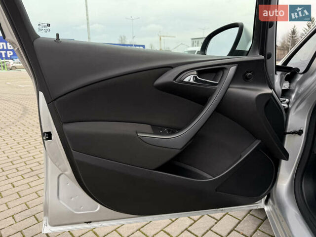 Серый Опель Астра, объемом двигателя 1.6 л и пробегом 242 тыс. км за 8800 $, фото 30 на Automoto.ua