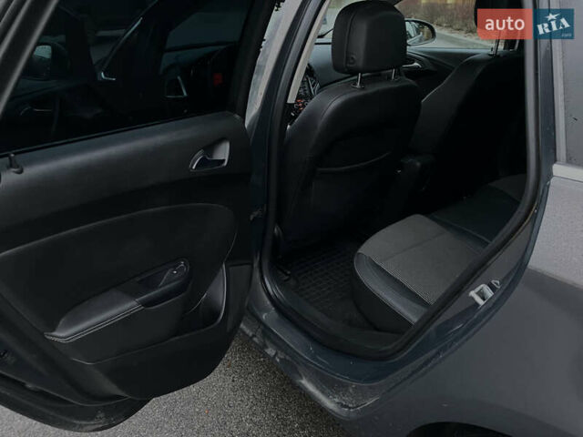 Серый Опель Астра, объемом двигателя 1.6 л и пробегом 230 тыс. км за 7600 $, фото 5 на Automoto.ua