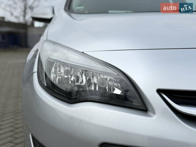 Серый Опель Астра, объемом двигателя 1.6 л и пробегом 242 тыс. км за 8800 $, фото 12 на Automoto.ua