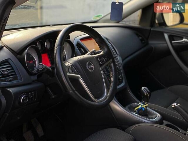 Опель Астра 2015 у Дніпро (Дніпропетровську) на Automoto.ua Сірий Опель Астра, об'ємом двигуна 1.6 л та пробігом 290 тис. км за 7999 $, фото 11 на Automoto.ua