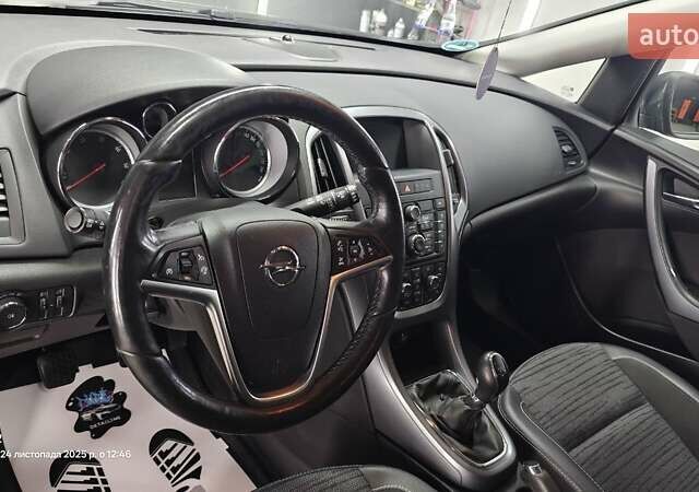 Сірий Опель Астра, об'ємом двигуна 1.6 л та пробігом 182 тис. км за 8999 $, фото 12 на Automoto.ua