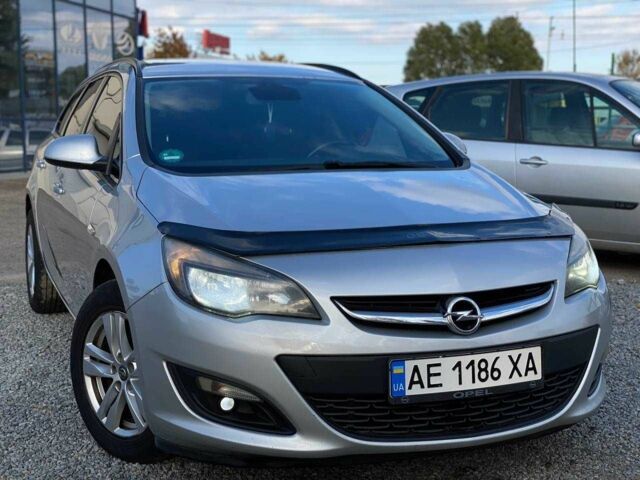 Опель Астра 2015 у Дніпро (Дніпропетровську) на Automoto.ua Сірий Опель Астра, об'ємом двигуна 1.6 л та пробігом 290 тис. км за 7999 $, фото 2 на Automoto.ua