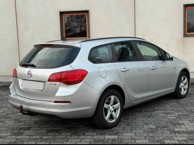 Серый Опель Астра, объемом двигателя 1.6 л и пробегом 210 тыс. км за 7500 $, фото 3 на Automoto.ua