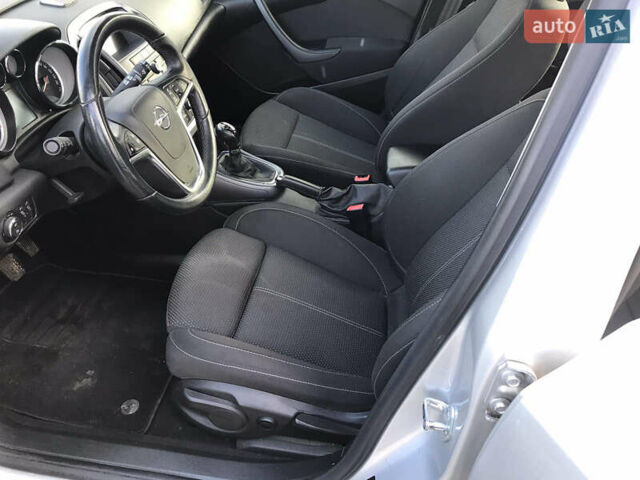 Серый Опель Астра, объемом двигателя 1.6 л и пробегом 199 тыс. км за 8755 $, фото 5 на Automoto.ua