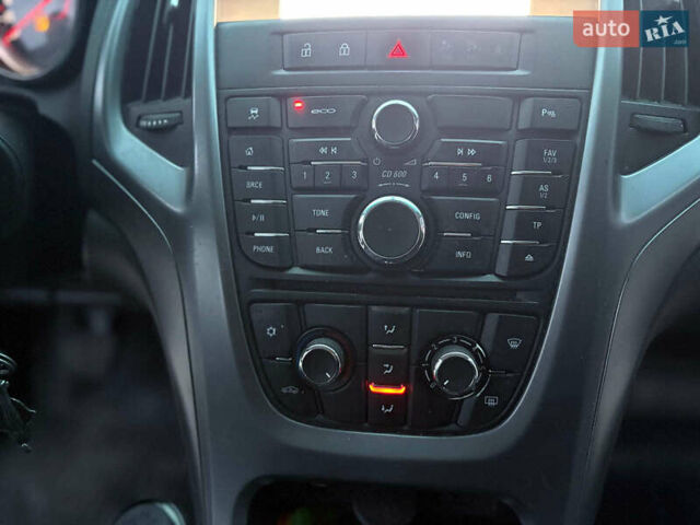 Серый Опель Астра, объемом двигателя 1.7 л и пробегом 210 тыс. км за 7990 $, фото 7 на Automoto.ua