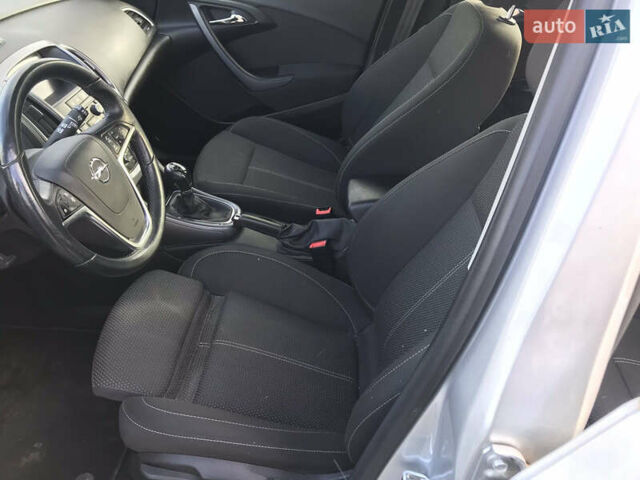 Серый Опель Астра, объемом двигателя 1.6 л и пробегом 199 тыс. км за 8255 $, фото 7 на Automoto.ua