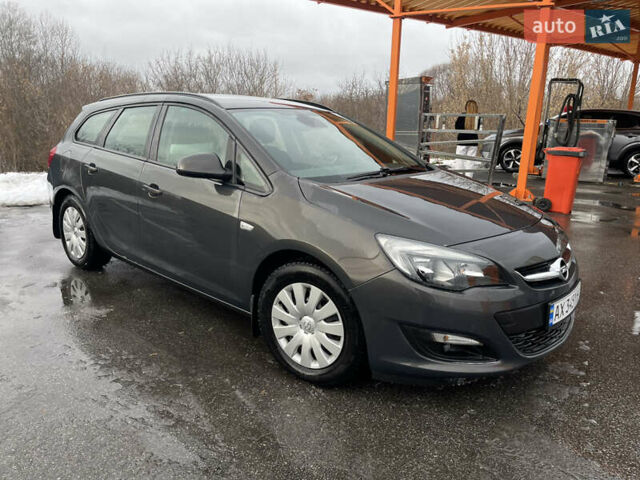 Серый Опель Астра, объемом двигателя 1.6 л и пробегом 230 тыс. км за 9500 $, фото 2 на Automoto.ua