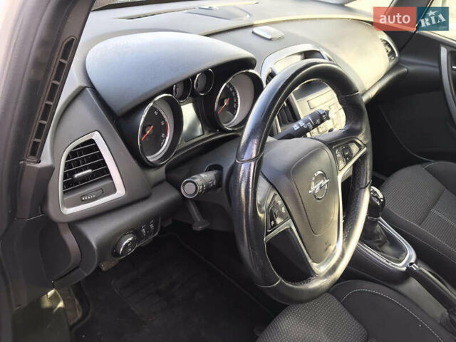 Серый Опель Астра, объемом двигателя 1.6 л и пробегом 199 тыс. км за 8255 $, фото 4 на Automoto.ua