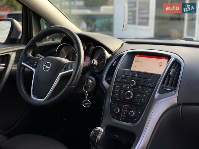 Опель Астра 2015 у Дніпро (Дніпропетровську) на Automoto.ua Сірий Опель Астра, об'ємом двигуна 1.6 л та пробігом 290 тис. км за 7999 $, фото 16 на Automoto.ua