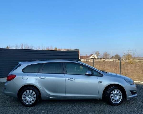 Серый Опель Астра, объемом двигателя 1.6 л и пробегом 240 тыс. км за 7500 $, фото 7 на Automoto.ua