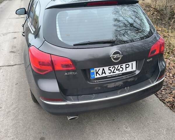 Серый Опель Астра, объемом двигателя 1.96 л и пробегом 276 тыс. км за 10000 $, фото 3 на Automoto.ua