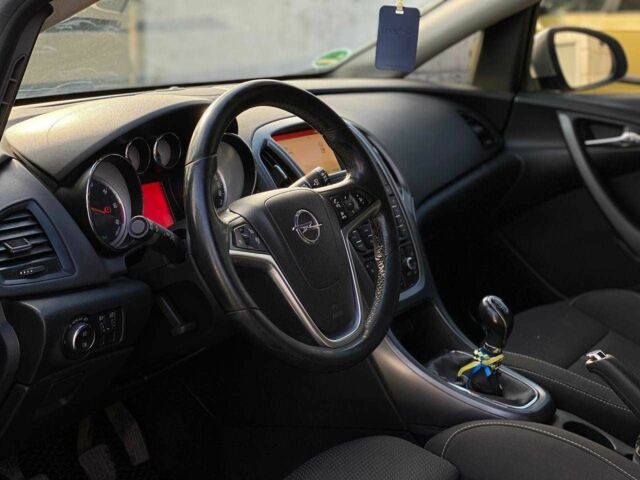 Опель Астра 2015 у Дніпро (Дніпропетровську) на Automoto.ua Сірий Опель Астра, об'ємом двигуна 1.6 л та пробігом 290 тис. км за 7999 $, фото 12 на Automoto.ua