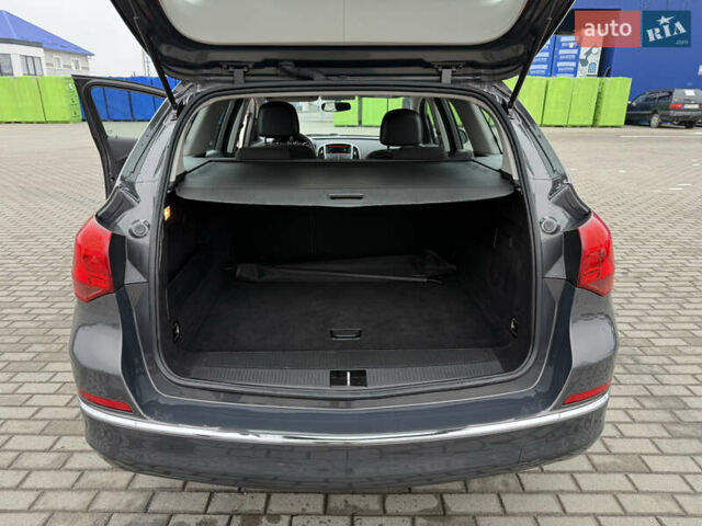 Серый Опель Астра, объемом двигателя 1.6 л и пробегом 246 тыс. км за 8050 $, фото 13 на Automoto.ua