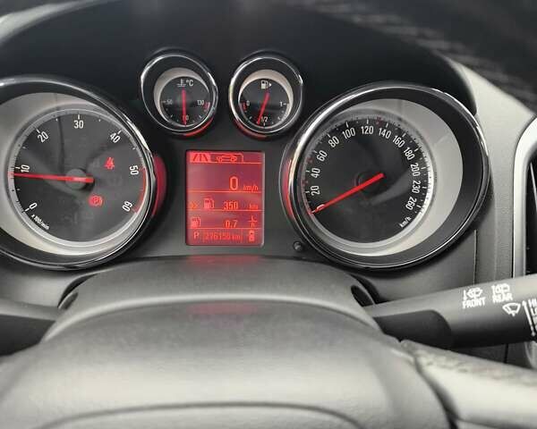 Серый Опель Астра, объемом двигателя 1.96 л и пробегом 276 тыс. км за 10000 $, фото 11 на Automoto.ua