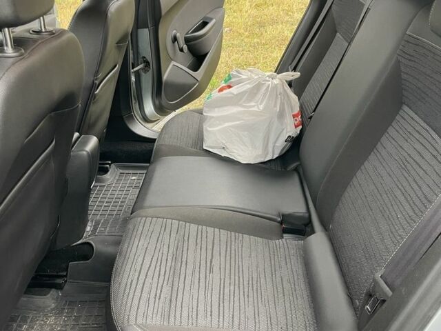 Серый Опель Астра, объемом двигателя 1.6 л и пробегом 204 тыс. км за 9000 $, фото 10 на Automoto.ua