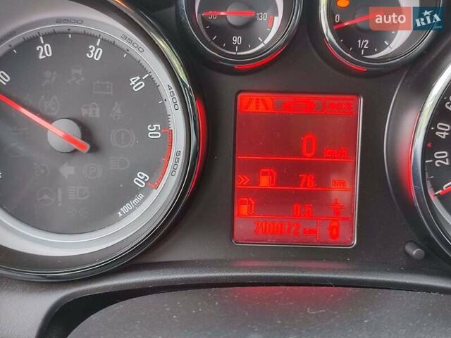 Серый Опель Астра, объемом двигателя 1.6 л и пробегом 208 тыс. км за 8000 $, фото 1 на Automoto.ua