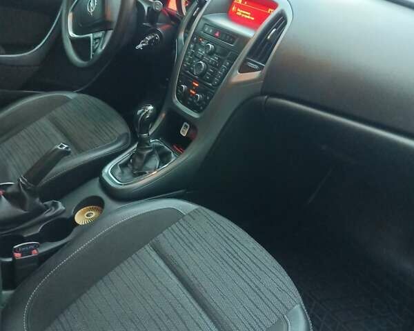 Сірий Опель Астра, об'ємом двигуна 1.6 л та пробігом 299 тис. км за 8600 $, фото 23 на Automoto.ua