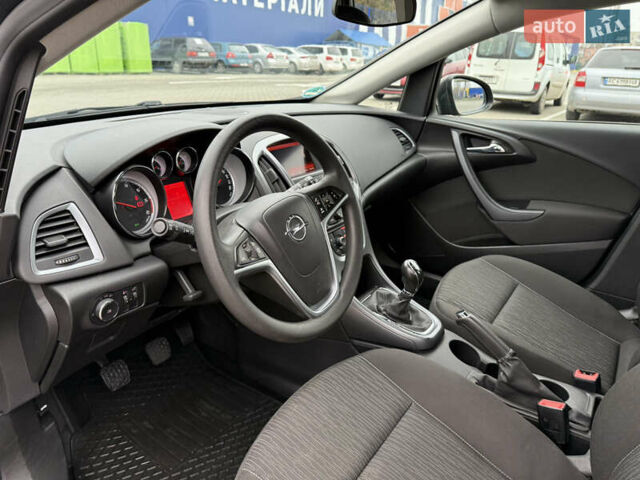 Серый Опель Астра, объемом двигателя 1.6 л и пробегом 246 тыс. км за 8050 $, фото 11 на Automoto.ua
