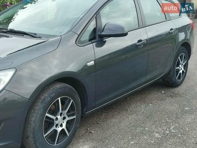 Серый Опель Астра, объемом двигателя 1.6 л и пробегом 208 тыс. км за 8000 $, фото 16 на Automoto.ua