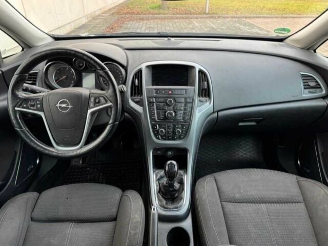 Серый Опель Астра, объемом двигателя 1.6 л и пробегом 210 тыс. км за 7500 $, фото 7 на Automoto.ua