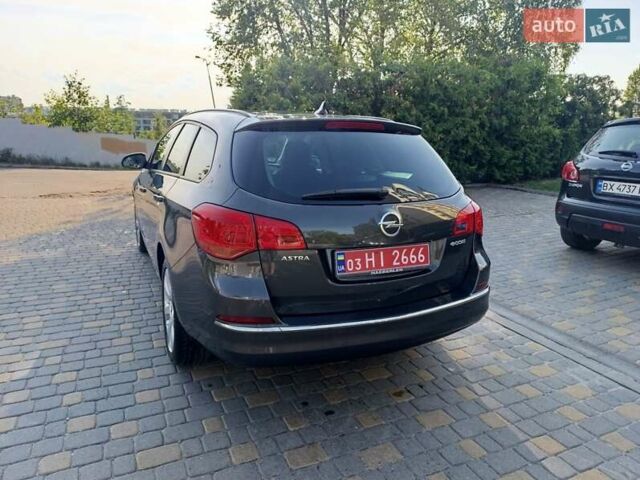 Серый Опель Астра, объемом двигателя 1.6 л и пробегом 240 тыс. км за 8650 $, фото 4 на Automoto.ua