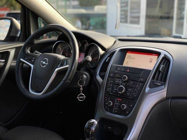 Опель Астра 2015 у Дніпро (Дніпропетровську) на Automoto.ua Сірий Опель Астра, об'ємом двигуна 1.6 л та пробігом 290 тис. км за 7999 $, фото 16 на Automoto.ua