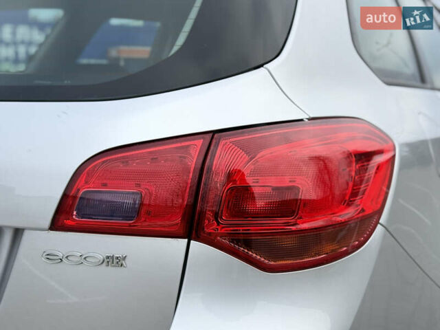 Серый Опель Астра, объемом двигателя 1.6 л и пробегом 242 тыс. км за 8800 $, фото 15 на Automoto.ua