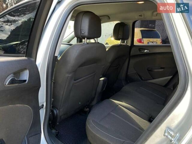 Опель Астра 2015 у Дніпро (Дніпропетровську) на Automoto.ua Сірий Опель Астра, об'ємом двигуна 1.6 л та пробігом 290 тис. км за 7999 $, фото 12 на Automoto.ua