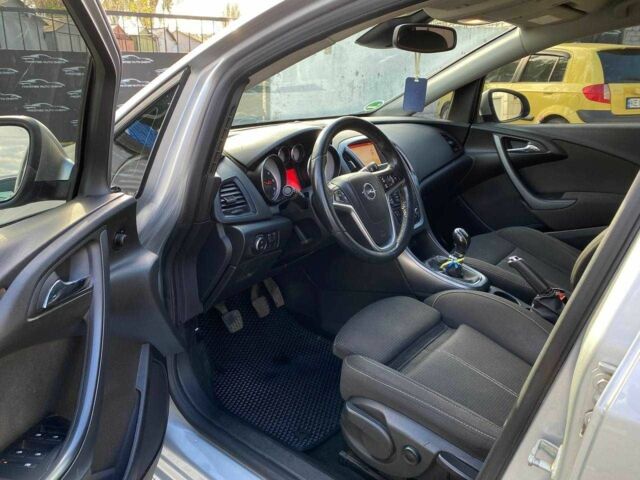 Опель Астра 2015 у Дніпро (Дніпропетровську) на Automoto.ua Сірий Опель Астра, об'ємом двигуна 1.6 л та пробігом 290 тис. км за 7999 $, фото 10 на Automoto.ua