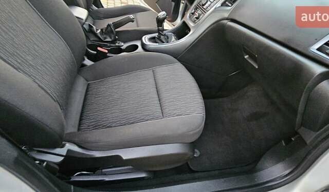 Сірий Опель Астра, об'ємом двигуна 1.6 л та пробігом 227 тис. км за 8250 $, фото 19 на Automoto.ua