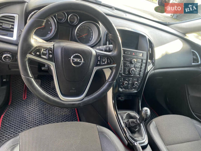 Серый Опель Астра, объемом двигателя 1.6 л и пробегом 165 тыс. км за 7700 $, фото 7 на Automoto.ua