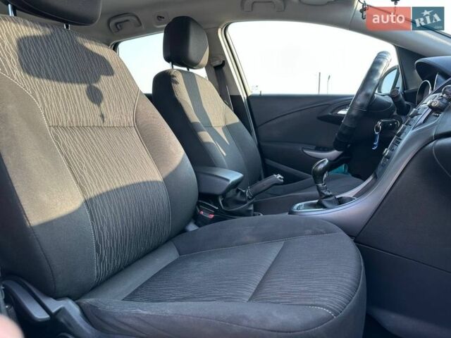 Серый Опель Астра, объемом двигателя 1.6 л и пробегом 249 тыс. км за 8000 $, фото 16 на Automoto.ua