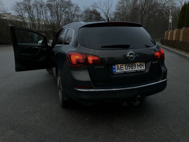 Серый Опель Астра, объемом двигателя 1.6 л и пробегом 230 тыс. км за 7600 $, фото 2 на Automoto.ua