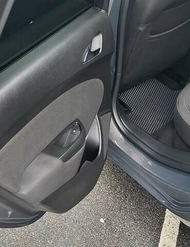 Серый Опель Астра, объемом двигателя 1.6 л и пробегом 230 тыс. км за 8600 $, фото 12 на Automoto.ua