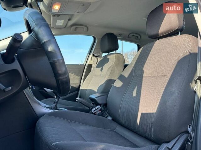 Серый Опель Астра, объемом двигателя 1.6 л и пробегом 249 тыс. км за 8000 $, фото 8 на Automoto.ua