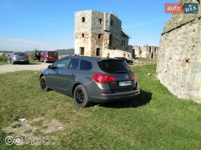 Серый Опель Астра, объемом двигателя 1.6 л и пробегом 220 тыс. км за 8000 $, фото 4 на Automoto.ua