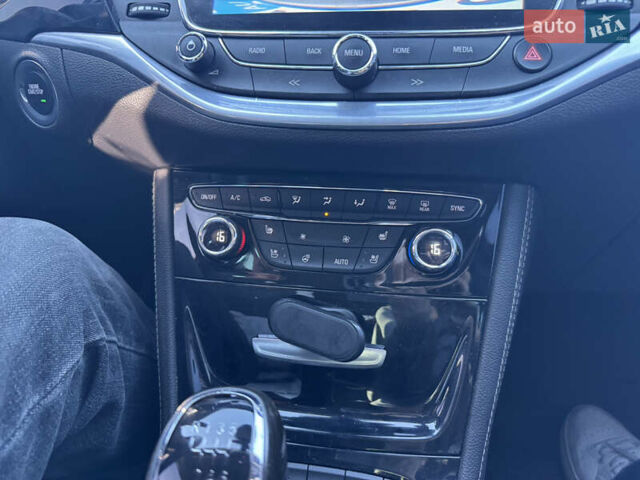 Серый Опель Астра, объемом двигателя 1.6 л и пробегом 257 тыс. км за 10700 $, фото 6 на Automoto.ua