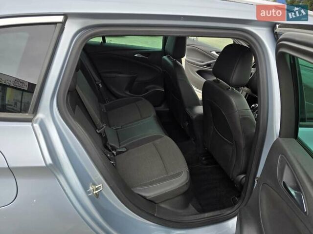 Серый Опель Астра, объемом двигателя 1.6 л и пробегом 217 тыс. км за 8800 $, фото 3 на Automoto.ua