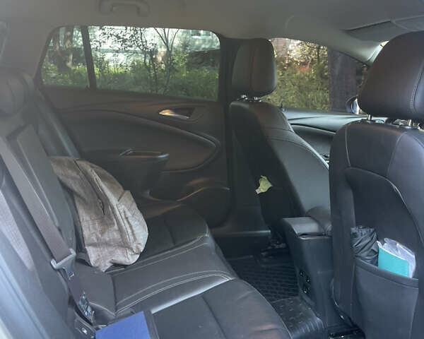 Сірий Опель Астра, об'ємом двигуна 1.6 л та пробігом 244 тис. км за 10000 $, фото 4 на Automoto.ua