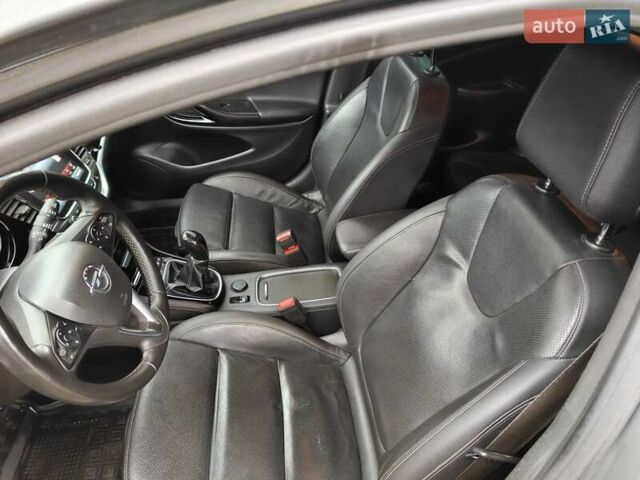 Серый Опель Астра, объемом двигателя 1.6 л и пробегом 283 тыс. км за 11499 $, фото 2 на Automoto.ua