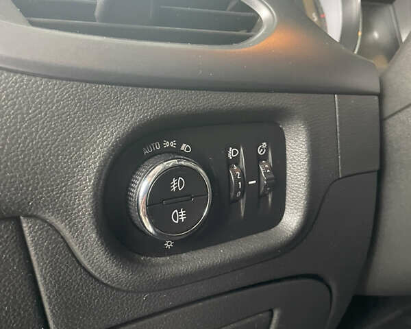 Серый Опель Астра, объемом двигателя 1.6 л и пробегом 320 тыс. км за 7600 $, фото 13 на Automoto.ua