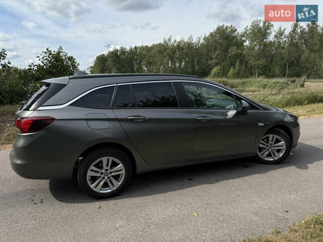 Серый Опель Астра, объемом двигателя 1.6 л и пробегом 272 тыс. км за 9600 $, фото 4 на Automoto.ua