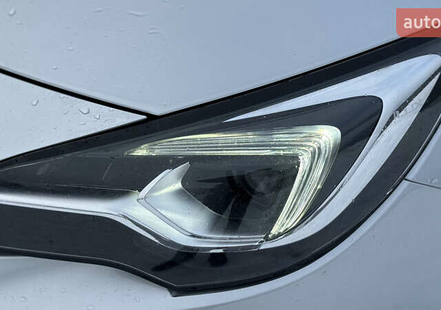 Серый Опель Астра, объемом двигателя 1.6 л и пробегом 154 тыс. км за 11200 $, фото 4 на Automoto.ua