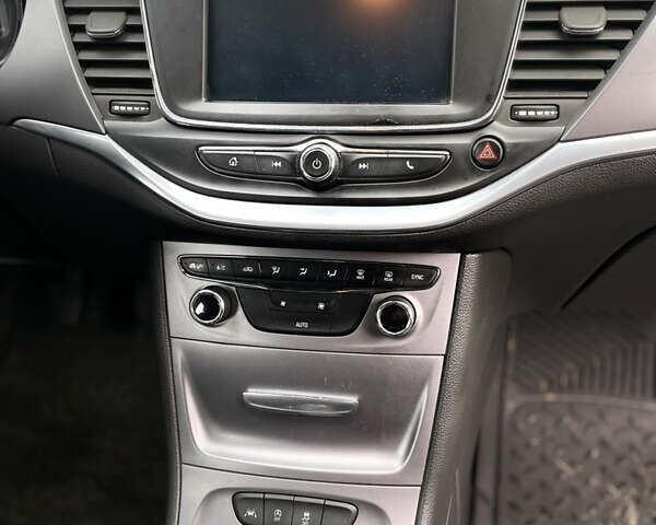 Серый Опель Астра, объемом двигателя 1.6 л и пробегом 320 тыс. км за 7600 $, фото 6 на Automoto.ua