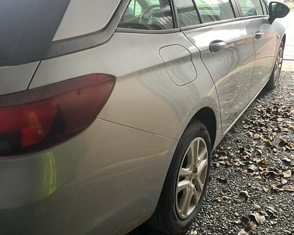 Серый Опель Астра, объемом двигателя 1.6 л и пробегом 320 тыс. км за 7600 $, фото 5 на Automoto.ua