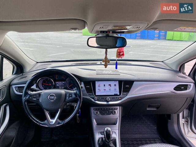 Серый Опель Астра, объемом двигателя 1.6 л и пробегом 188 тыс. км за 10200 $, фото 6 на Automoto.ua