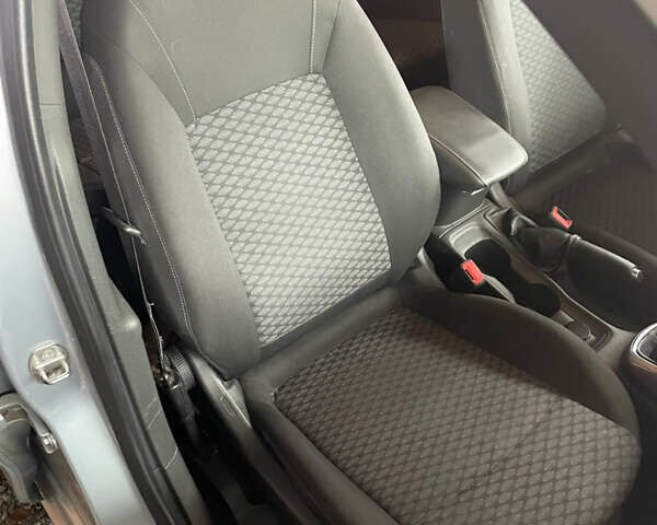 Серый Опель Астра, объемом двигателя 1.6 л и пробегом 320 тыс. км за 7600 $, фото 16 на Automoto.ua