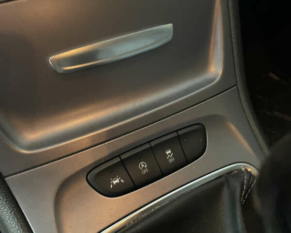 Серый Опель Астра, объемом двигателя 1.6 л и пробегом 320 тыс. км за 7600 $, фото 12 на Automoto.ua