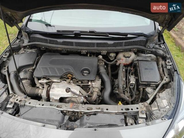 Серый Опель Астра, объемом двигателя 1.6 л и пробегом 283 тыс. км за 11499 $, фото 62 на Automoto.ua