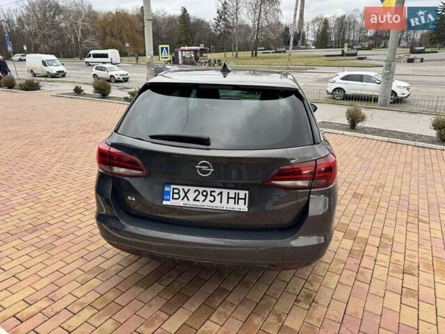 Серый Опель Астра, объемом двигателя 1.6 л и пробегом 175 тыс. км за 9100 $, фото 4 на Automoto.ua